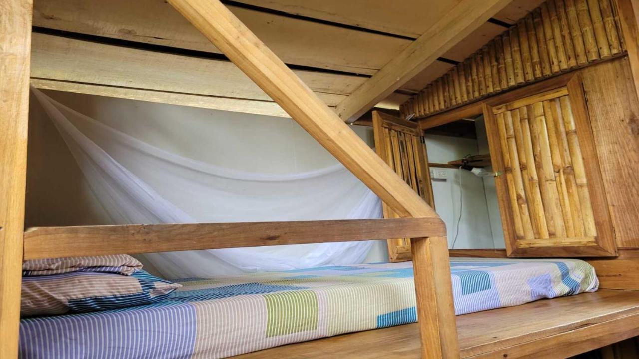 Hostel Roots Family Puerto Viejo de Talamanca Exterior foto
